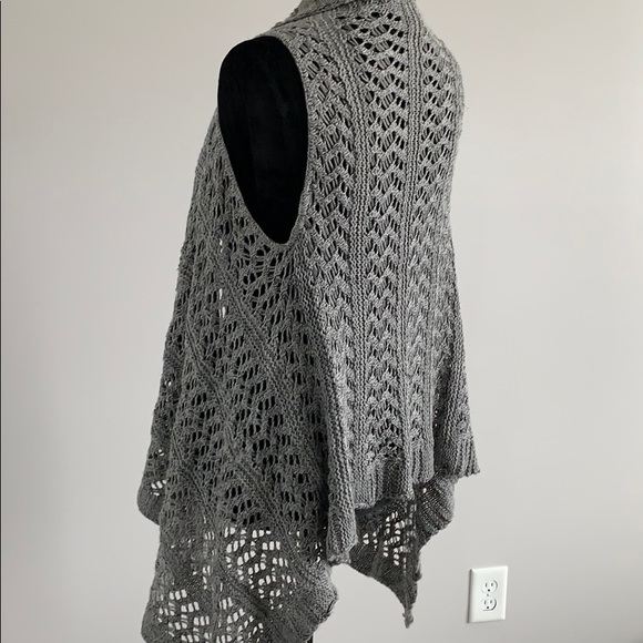 Waterfall Vest with open front - Picture 5 of 6